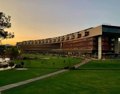 Munich Business School